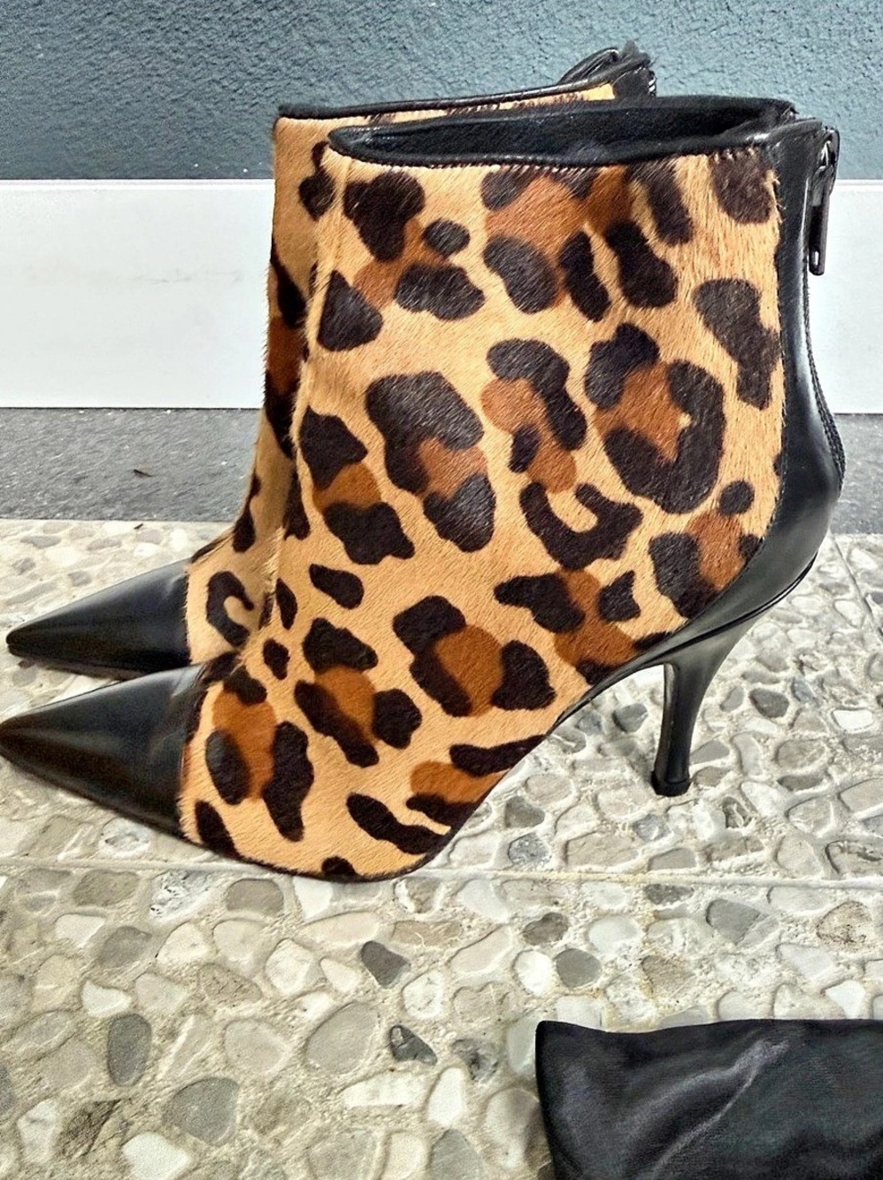 Via Spiga Leopard Print Ankle Boots sz 5 ½